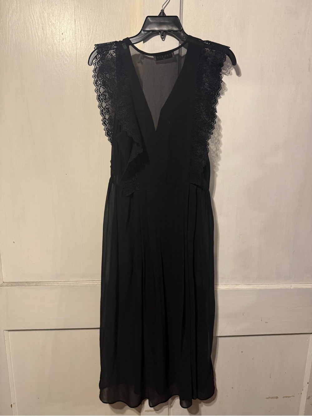 Sleeveless Black Lace-Trim Midi Dress with V-Neck